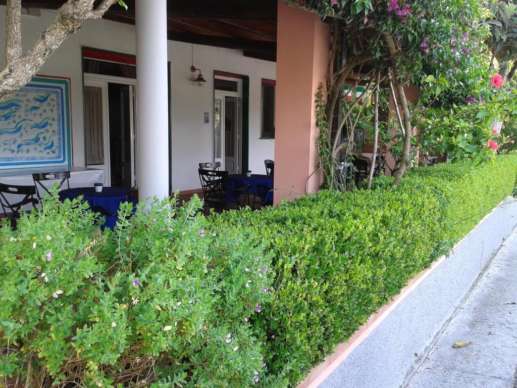 Da Zio Pino Hotel Maratea Eksteriør billede